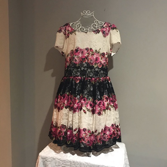 Girls Childrens Place Lace Dress - Picture 1 of 2